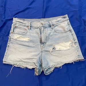 American Eagle Highest Rise 90’s boyfriend shorts